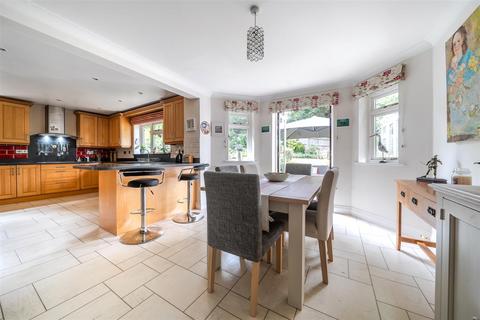 undefined, Vigo Lane, Hampshire GU46