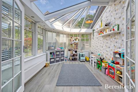 37 Stafford Crescent, Braintree, CM7 9PS