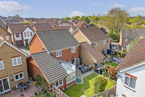 37 Stafford Crescent, Braintree, CM7 9PS
