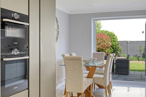 37 Stafford Crescent, Braintree, CM7 9PS