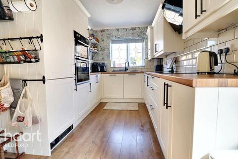 6 Brittons Close, Sharnbrook, Bedford, MK44 1PN