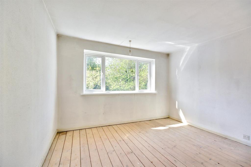 Bedroom 2 1.jpeg