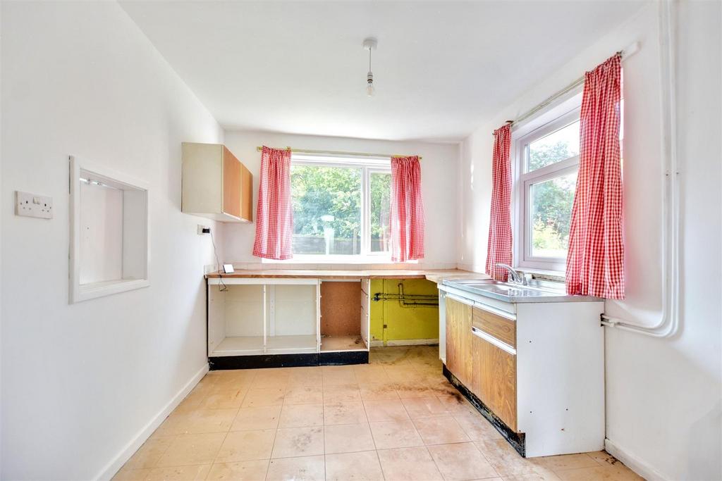 Kitchen 1.jpeg