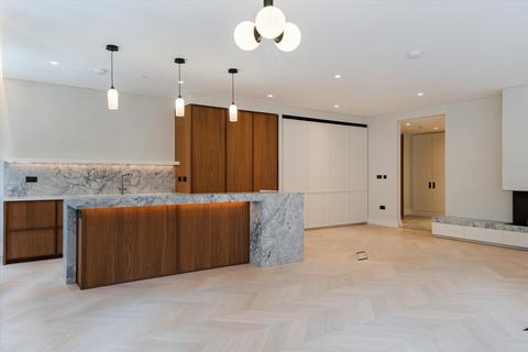 One Carrington Street, Mayfair, London, W1J 7AF