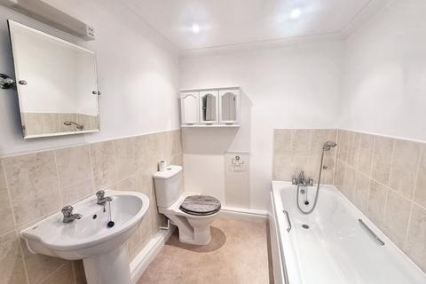 2 bedroom flat for sale, Marine Parade, Dawlish EX7