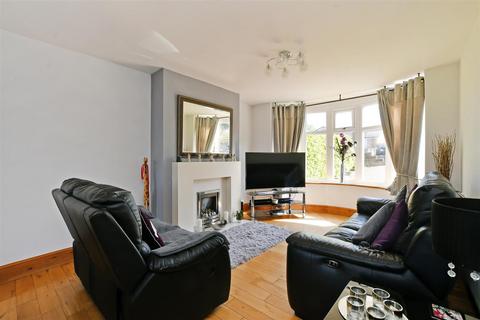 584 Stannington Road, Stannington, Sheffield, S6 6AD