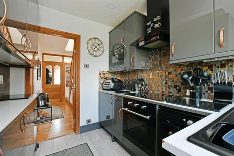 584 Stannington Road, Stannington, Sheffield, S6 6AD