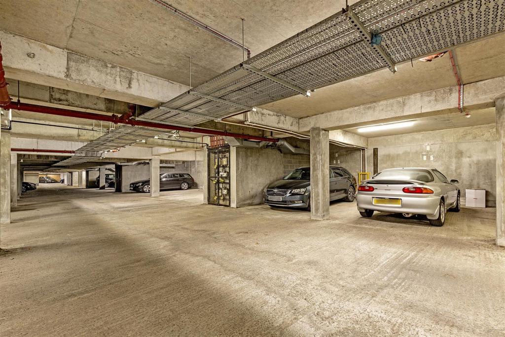 32043 james anderson flat 5 65 putney bridge roa