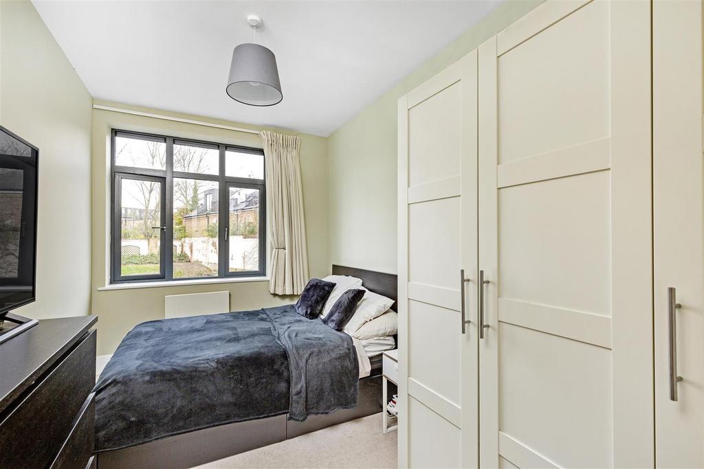 32043 james anderson flat 5 65 putney bridge roa