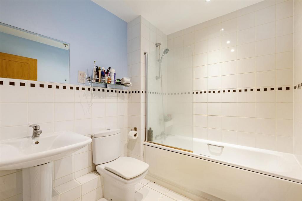 32043 james anderson flat 5 65 putney bridge roa