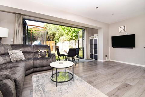 3 bedroom terraced house for sale, Cullen Close, Yateley GU46