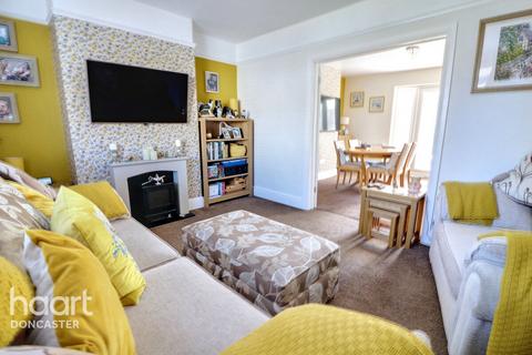9 Oldfield Lane, Stainforth, Doncaster, DN7 5NF