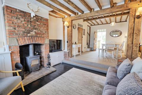 undefined, High Street, Hunsdon SG12