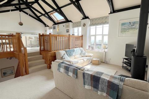2 bedroom end of terrace house for sale, The Plat, Strete