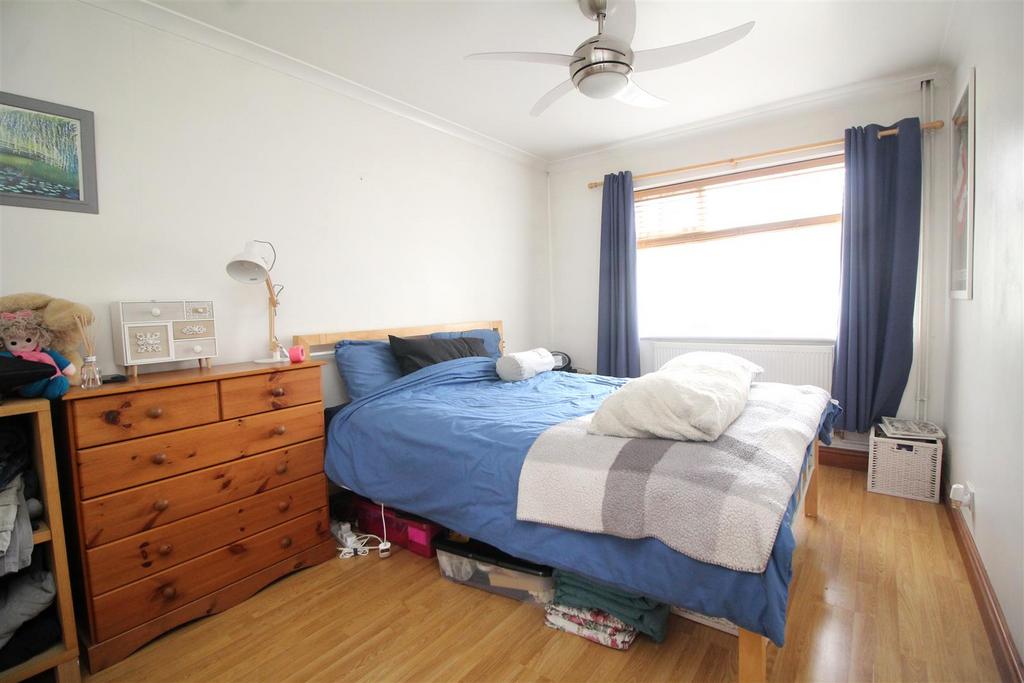 Bedroom 1 .JPG