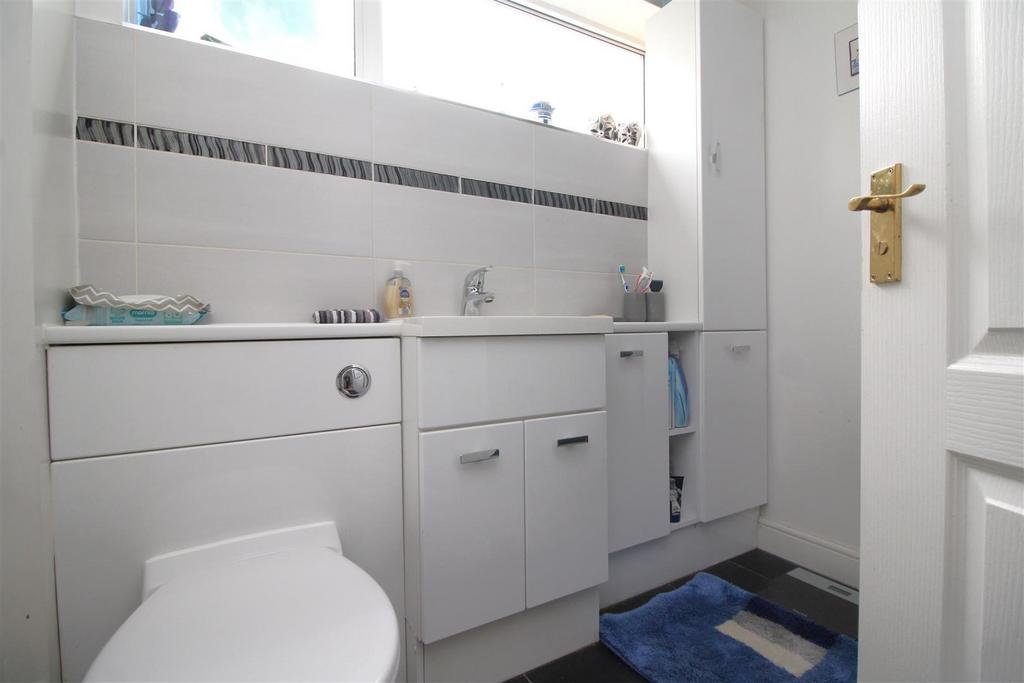 Shower room 2 .JPG