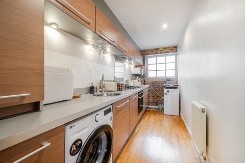 2 bedroom apartment for sale, The Railstore, Gidea Park RM2