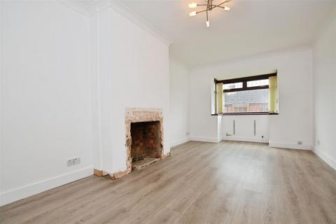 2 Hall View, Messingham, Scunthorpe, DN17 3TD