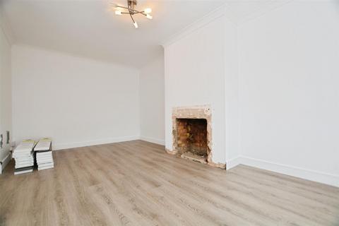 2 Hall View, Messingham, Scunthorpe, DN17 3TD