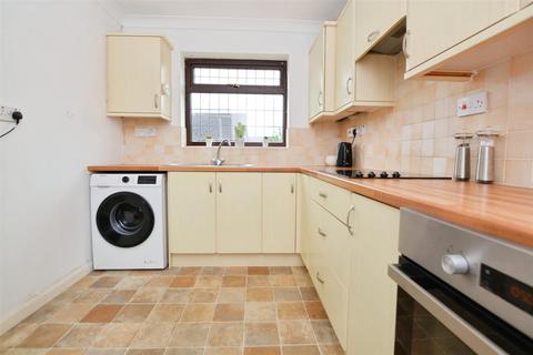 2 Hall View, Messingham, Scunthorpe, DN17 3TD