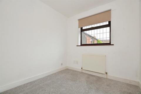 2 Hall View, Messingham, Scunthorpe, DN17 3TD