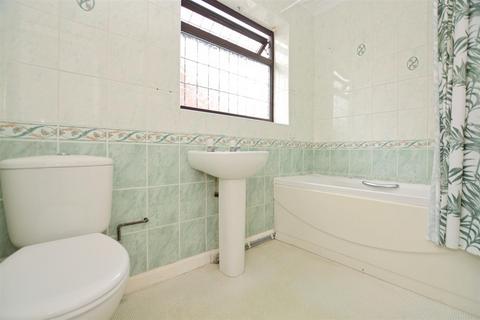 2 Hall View, Messingham, Scunthorpe, DN17 3TD
