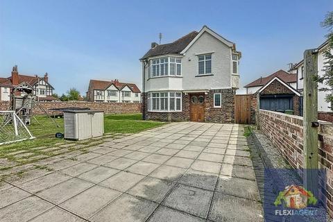 Dover Road, Southport PR8