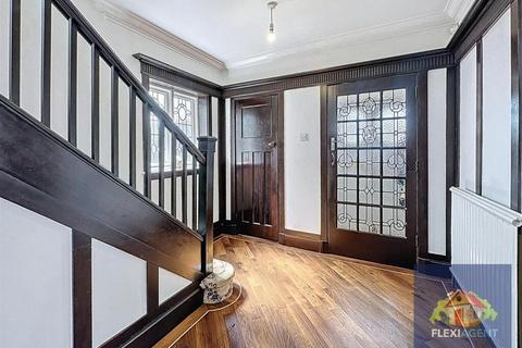 4 bedroom detached house for sale, Dover Road, Southport PR8
