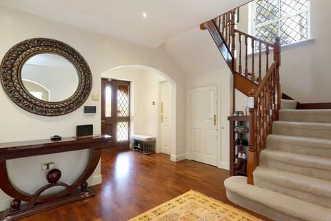5 bedroom detached house for sale, Manor Road, Penn, Buckinghamshire, HP10