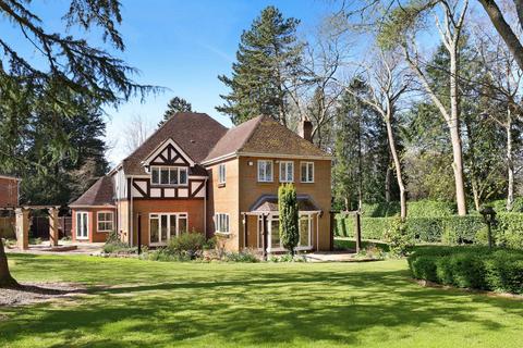 5 bedroom detached house for sale, Manor Road, Penn, Buckinghamshire, HP10