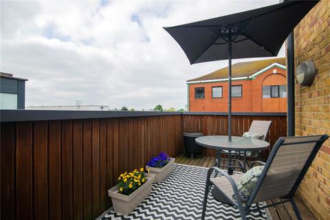 2 bedroom apartment for sale, Orchard Road, Richmond, TW9