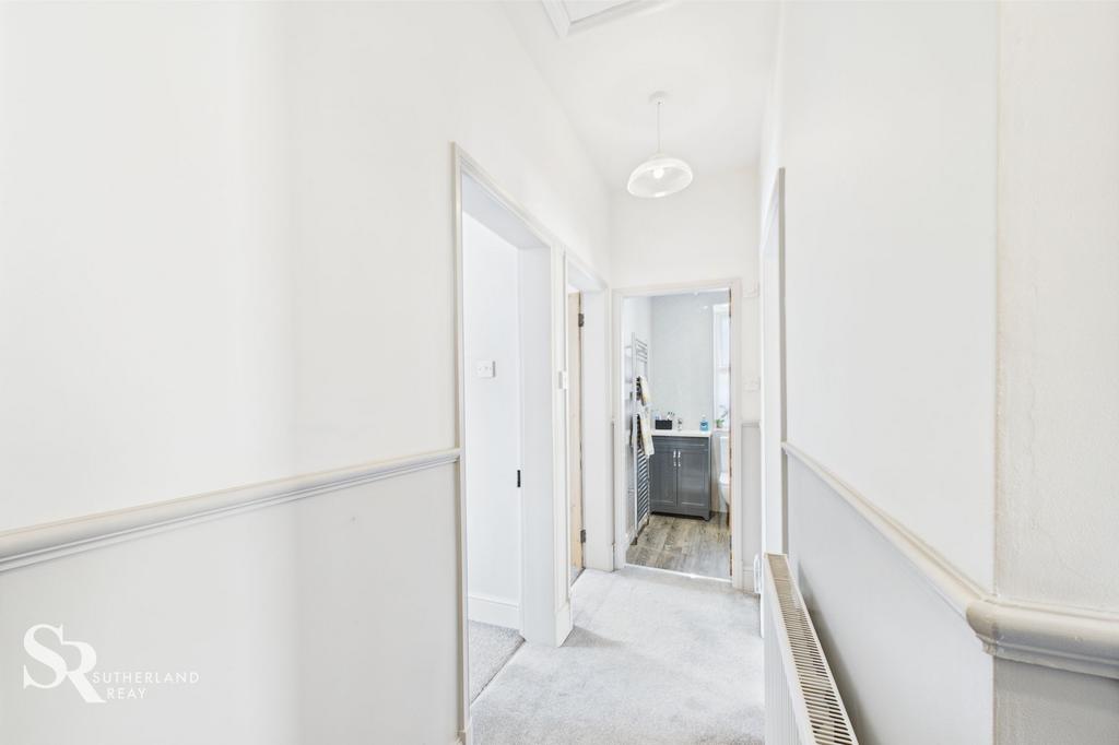 Landing & Hallway