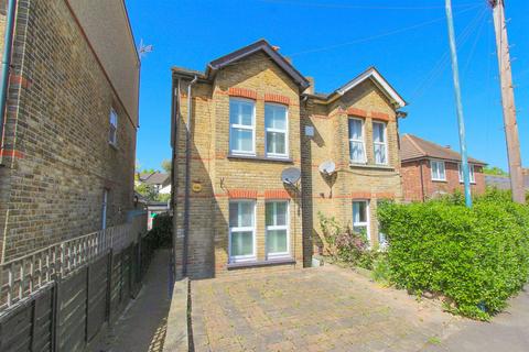 17 Shorts Road, Carshalton, SM5 2PB