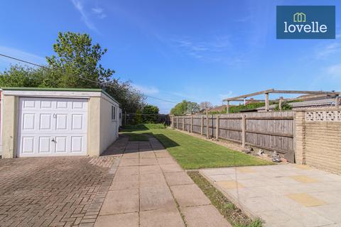3 bedroom semi-detached bungalow for sale, Fairway , Waltham DN37