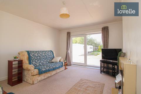 3 bedroom semi-detached bungalow for sale, Fairway , Waltham DN37