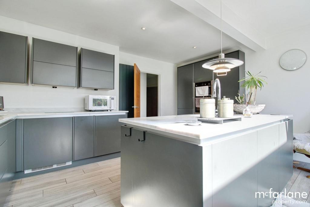 Open Plan Kitchen & Dining