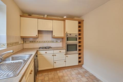 3 bedroom end of terrace house for sale, Pine Rise, Witney OX28