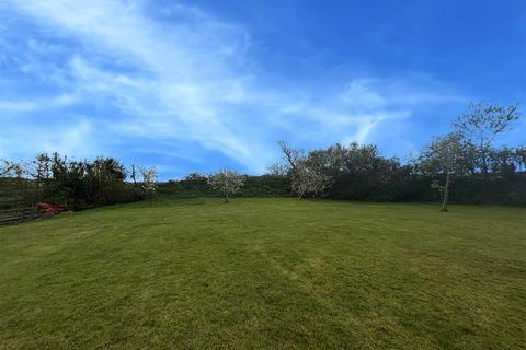 undefined, Trewennack TR13