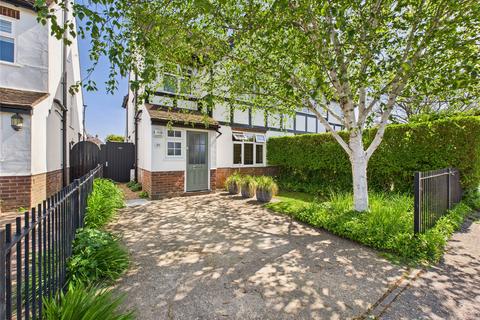 Fitzgilbert Road, Colchester, Essex, CO2
