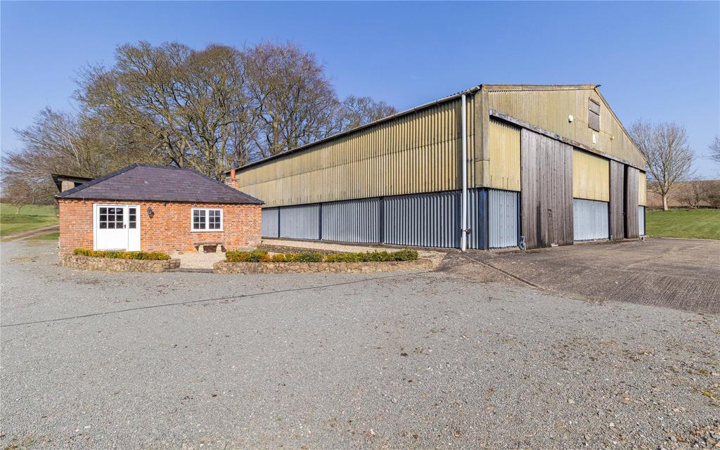 Barn / Cottage