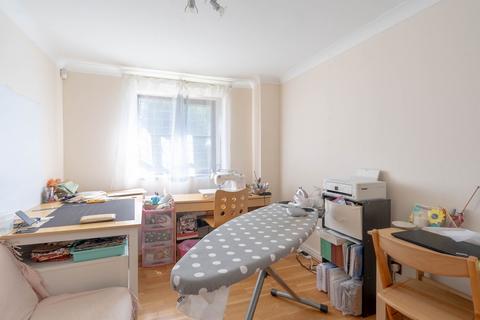 1 Ballard Close, Milton, Cambridge, CB24 6DW