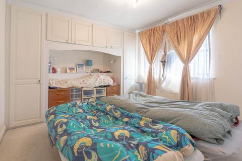 1 Ballard Close, Milton, Cambridge, CB24 6DW