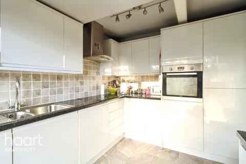 4a, Brambledown Tower Road, Hindhead, GU26 6SP