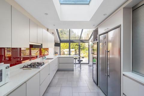 6 bedroom semi-detached house for sale, London W13