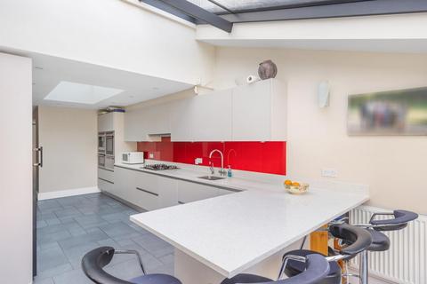 6 bedroom semi-detached house for sale, London W13