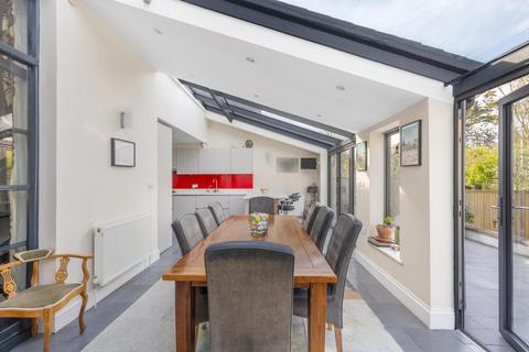 6 bedroom semi-detached house for sale, London W13