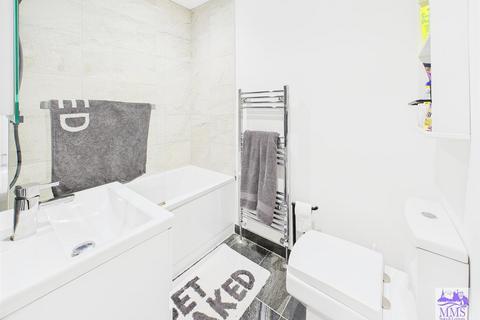 55 Beech Road, Rochester, ME2 2LR