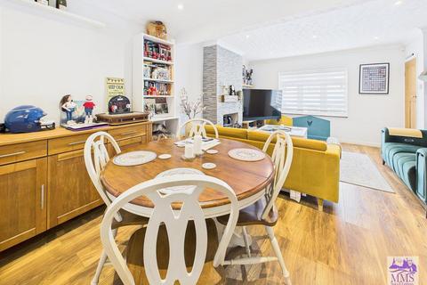 55 Beech Road, Rochester, ME2 2LR