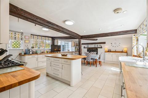 6 bedroom detached house for sale, Manor House, High Street South, Stewkley, Buckinghamshire