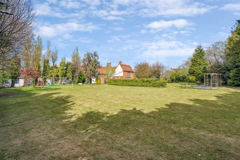 6 bedroom detached house for sale, Manor House, High Street South, Stewkley, Buckinghamshire